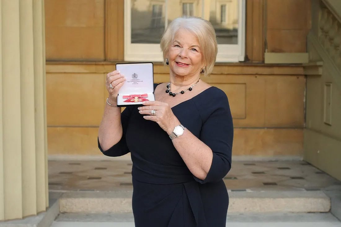 Margaret-Mason-OBE-receives-Lifetime-Achievement-Award-at-the-Nursery-World-Award-Treasures-Nursery